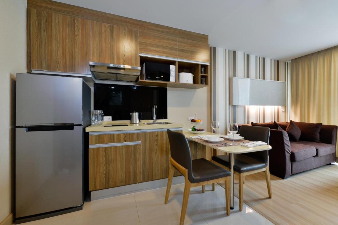 Ramada By Wyndham Bangkok Ten Ekamai Residences מראה חיצוני תמונה
