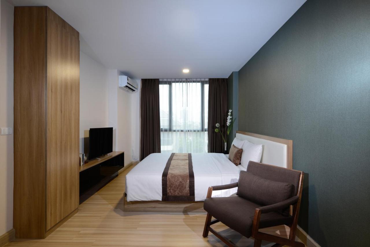 Ramada By Wyndham Bangkok Ten Ekamai Residences מראה חיצוני תמונה