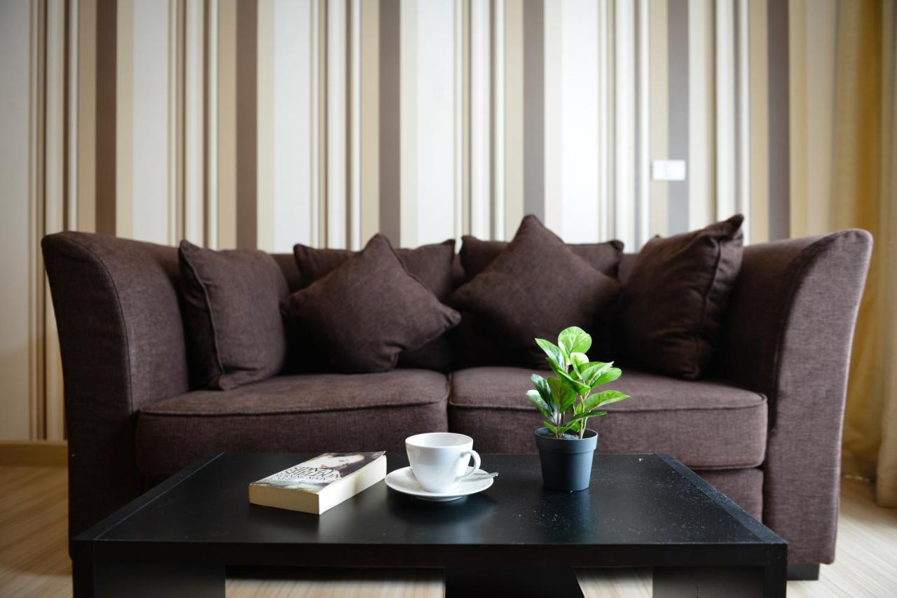 Ramada By Wyndham Bangkok Ten Ekamai Residences מראה חיצוני תמונה