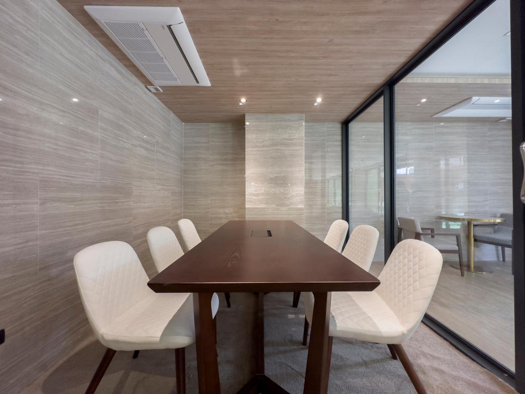 Ramada By Wyndham Bangkok Ten Ekamai Residences מראה חיצוני תמונה